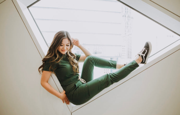 Women’s High-Rise Tailored Scrub Pants - Forest Green
