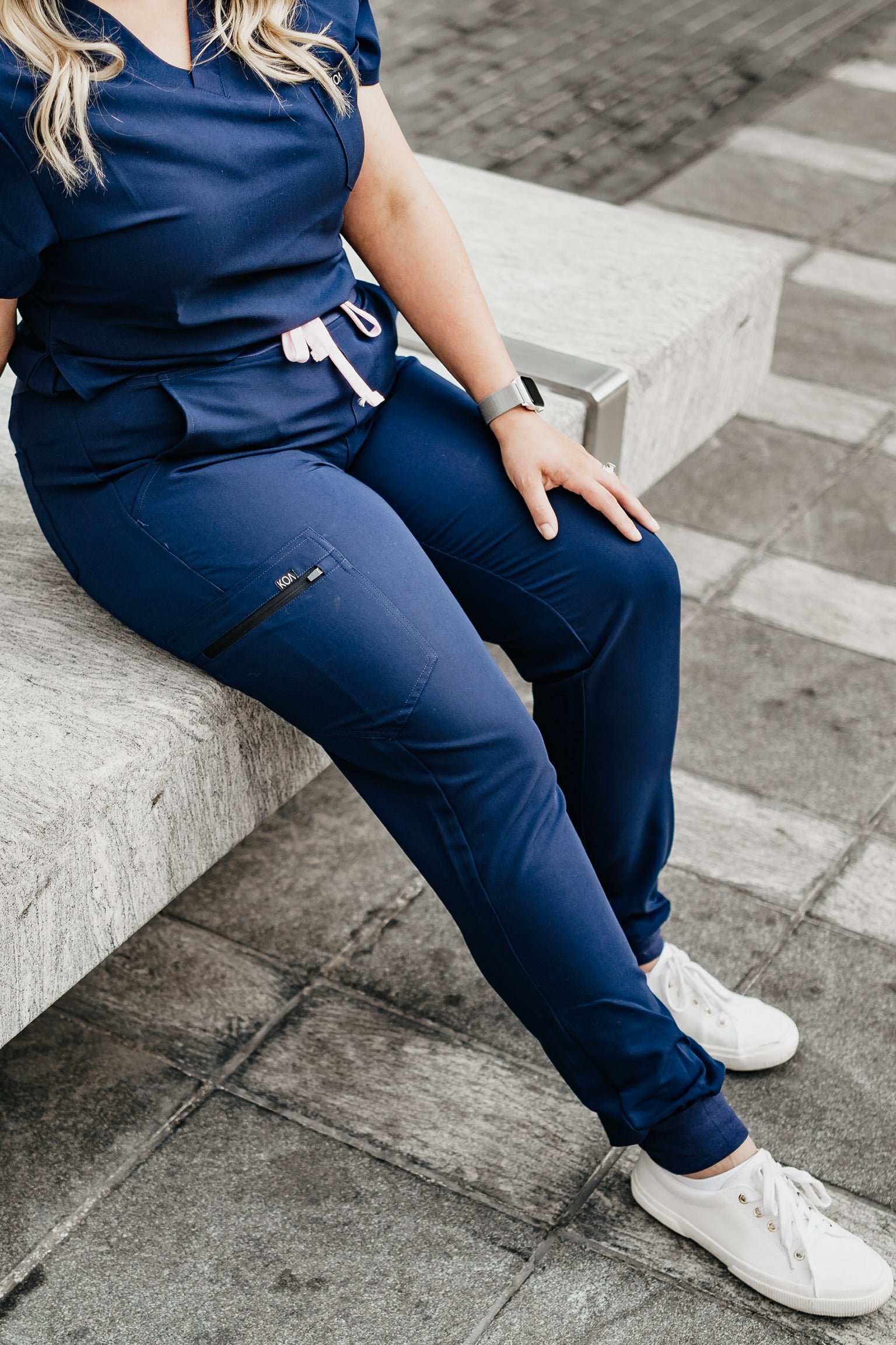 Women’s Regular Rise Scrub Joggers - Navy