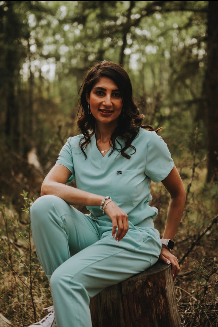 Women’s One Pocket Scrub Top — Teal
